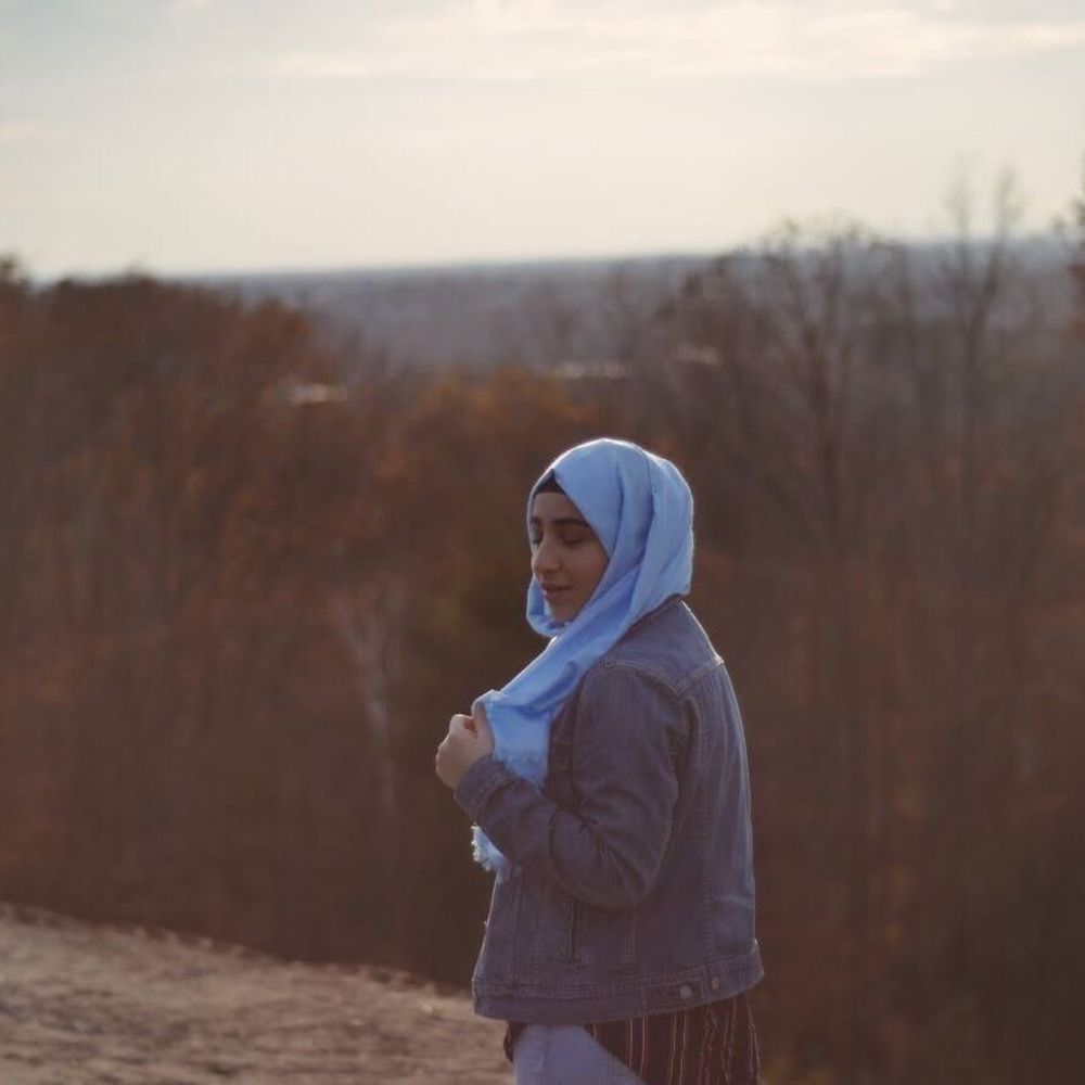 Meet your Posher, Saliha